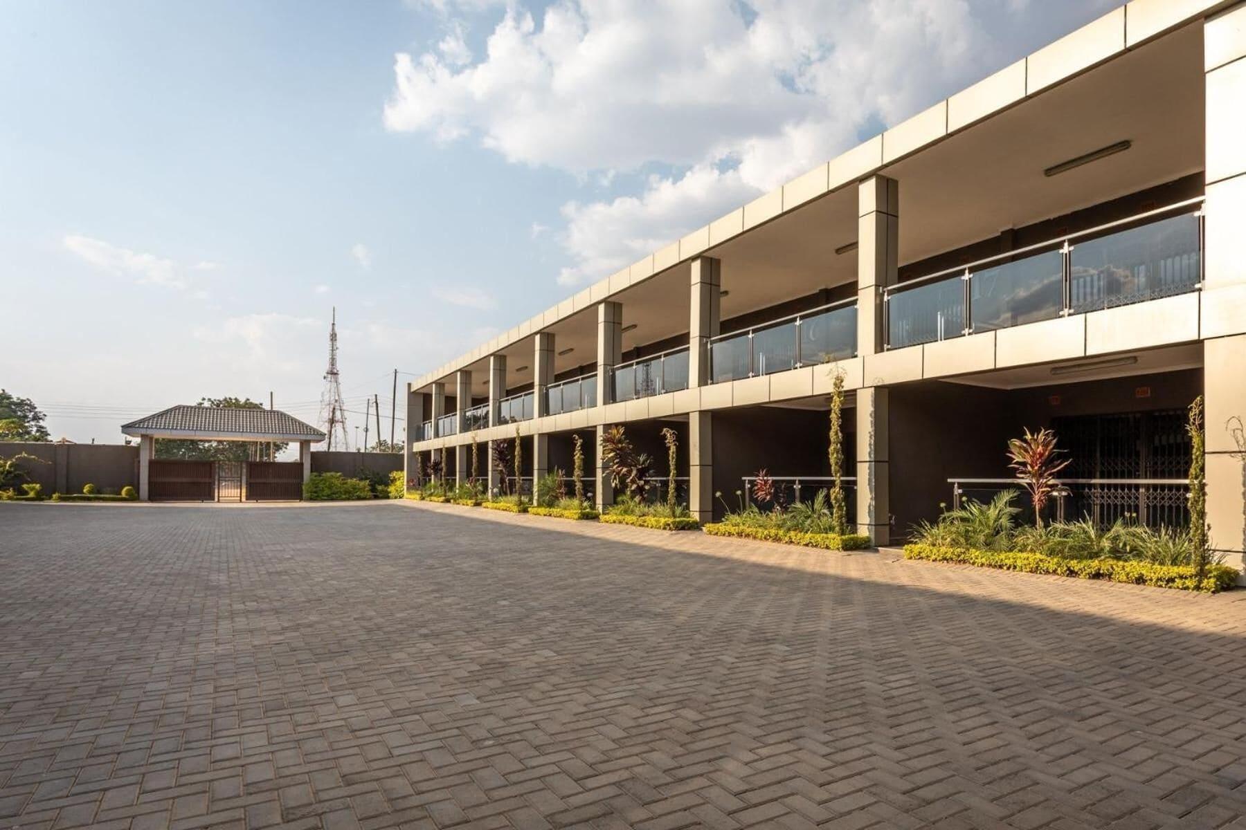 Vista Exterior Fallsway Suites