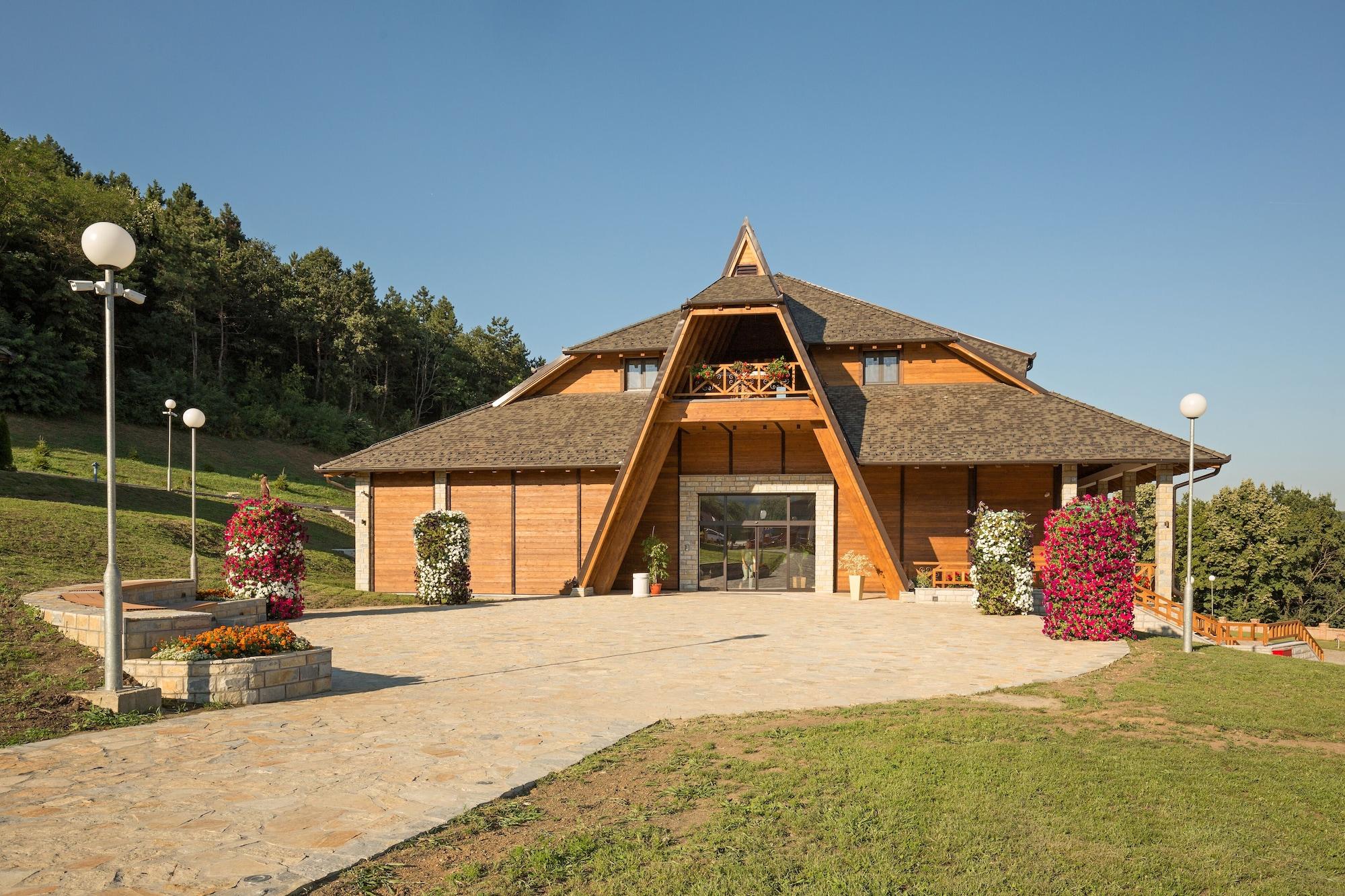 Vista Exterior Etno Naselje Vrdnička Kula