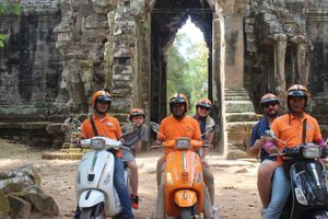 Actividad - Angkor lejos de las multitudes en Vespa