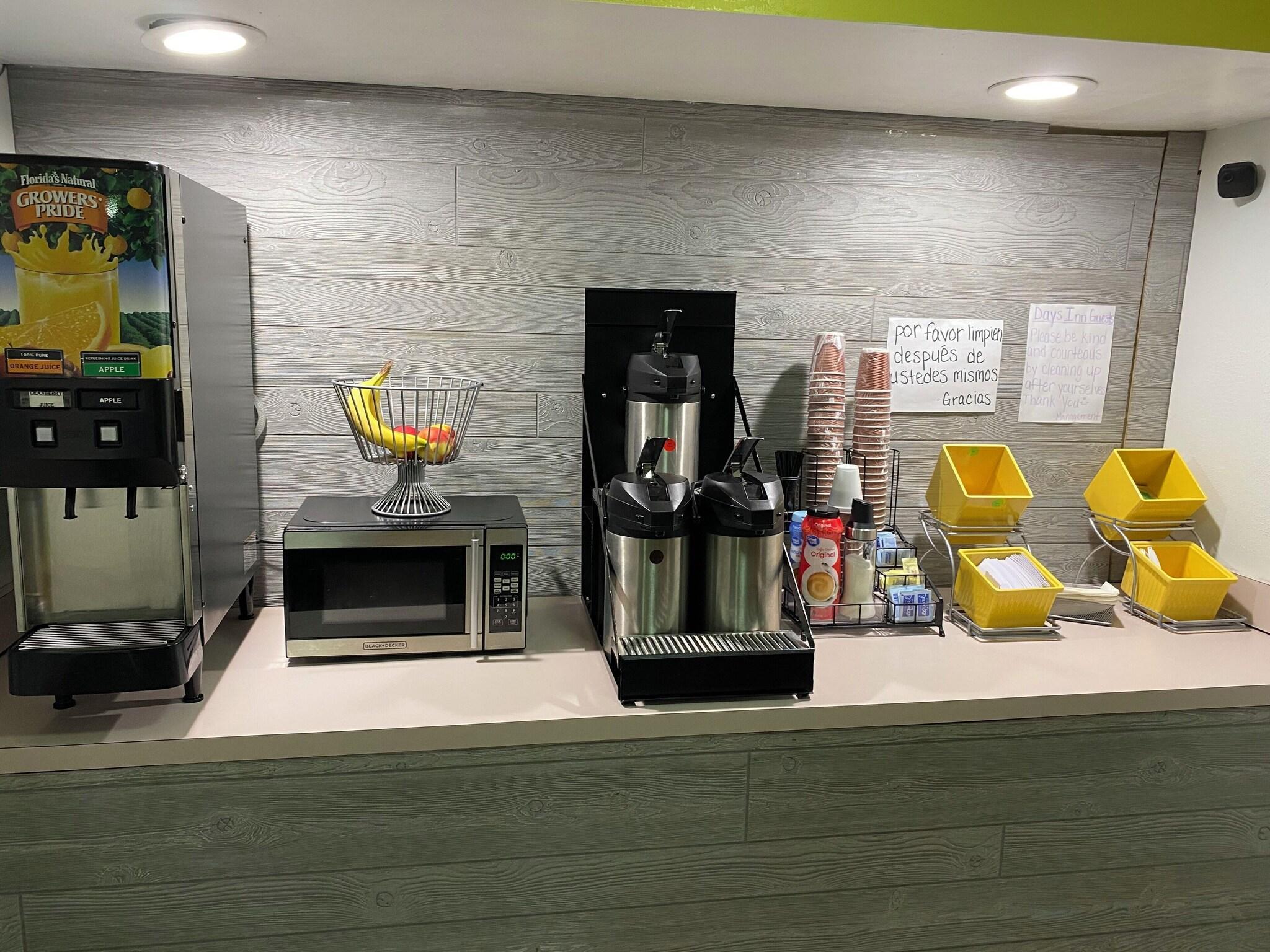Restaurant Days Inn by Wyndham Richmond