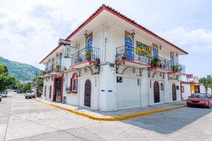 Alojamiento - Hotel Isis