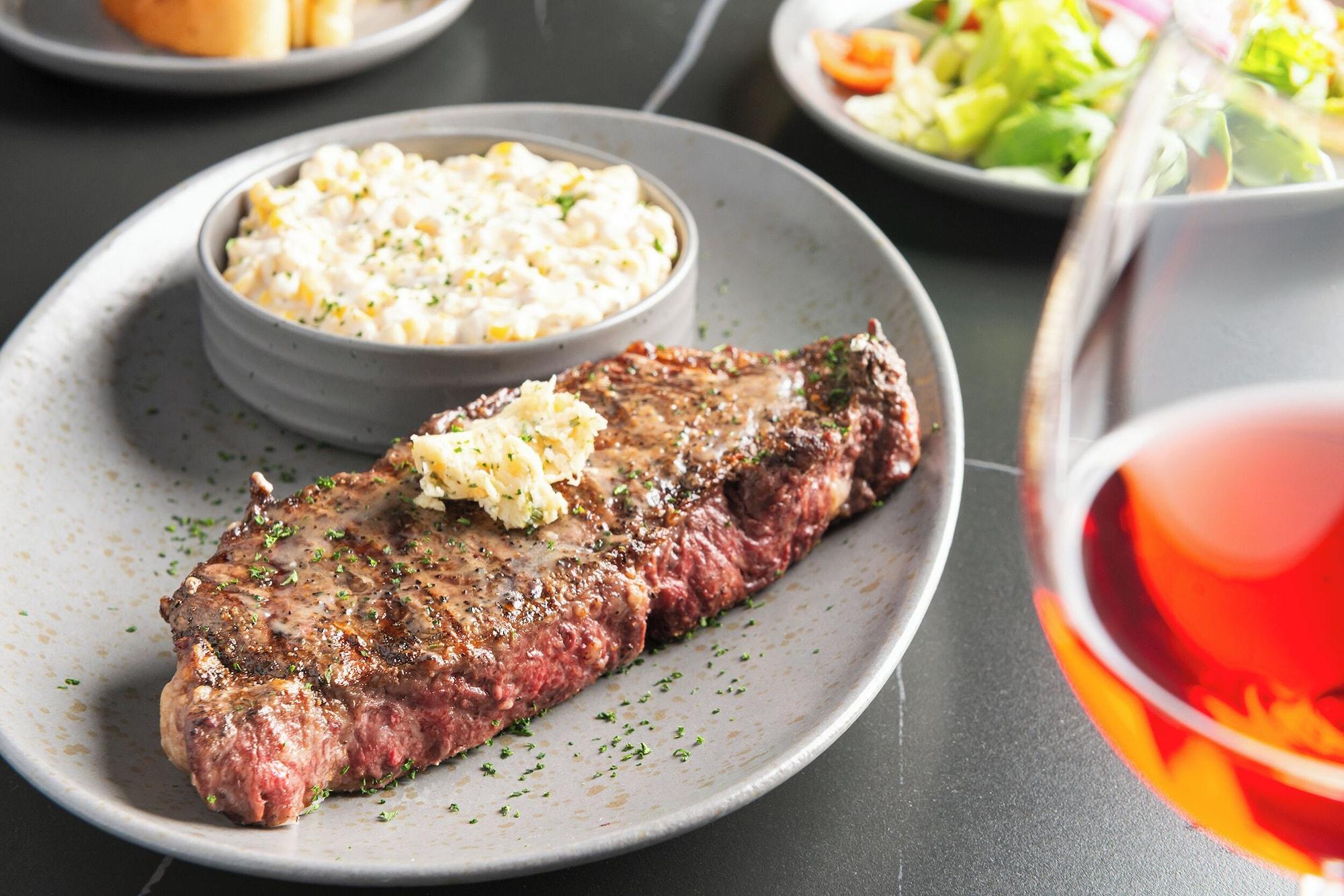 Restaurant Champions Club and Hotel, Houston Westchase