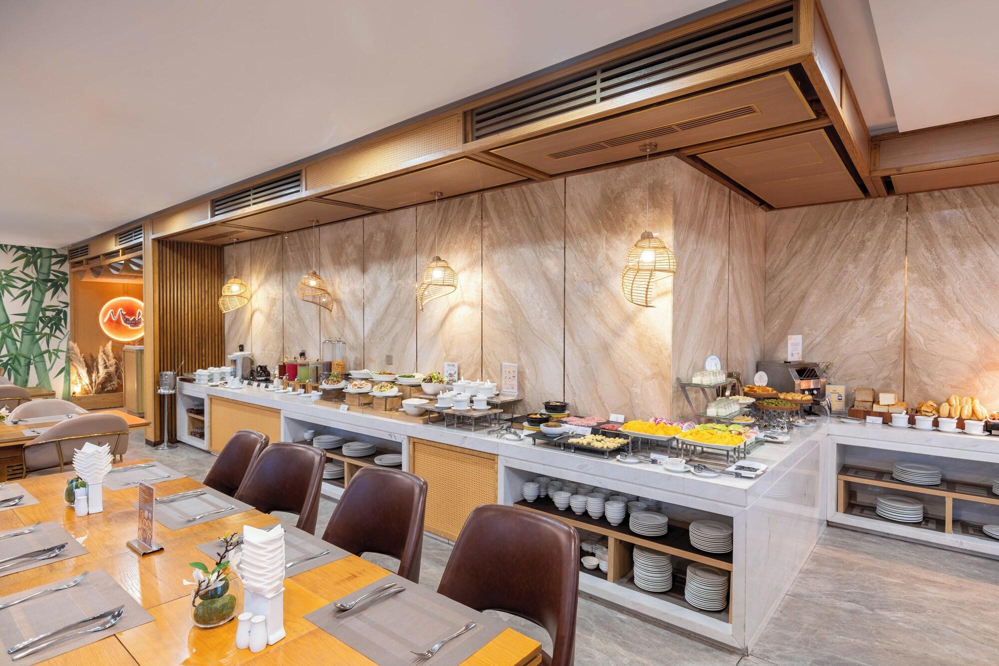 Restaurant Haian Riverfront Hotel Da Nang