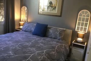 Alojamiento - Pyrenees Farm Stay Amphitheatre. (Pet friendly) Bed and Breakfast.