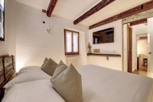 Alquiler Vacacional - Casa Fafét - Fully renovated house from the 16th century in the center of Montebello.