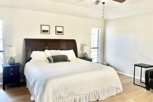 Alquiler Vacacional - Large 3 bed/2 bath luxury home in central location!