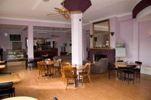 Bar/Salón The Essex Arms