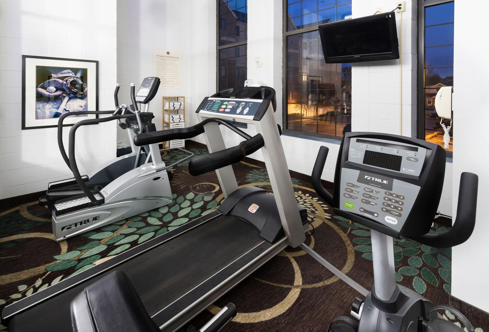 Gimnasio Aspen Suites
