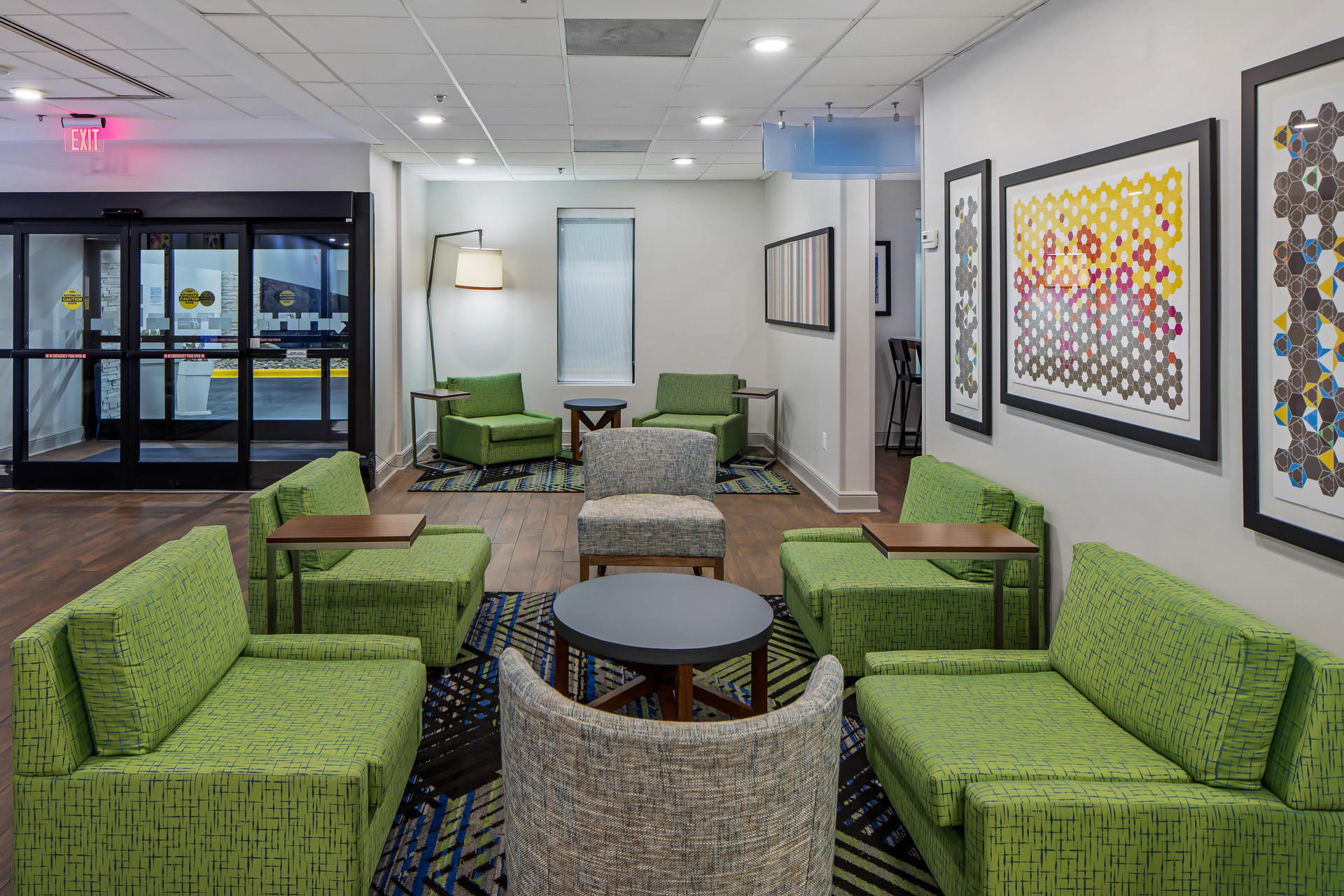 Vista Lobby Holiday Inn Express Atlanta Airport - College Park by IHG