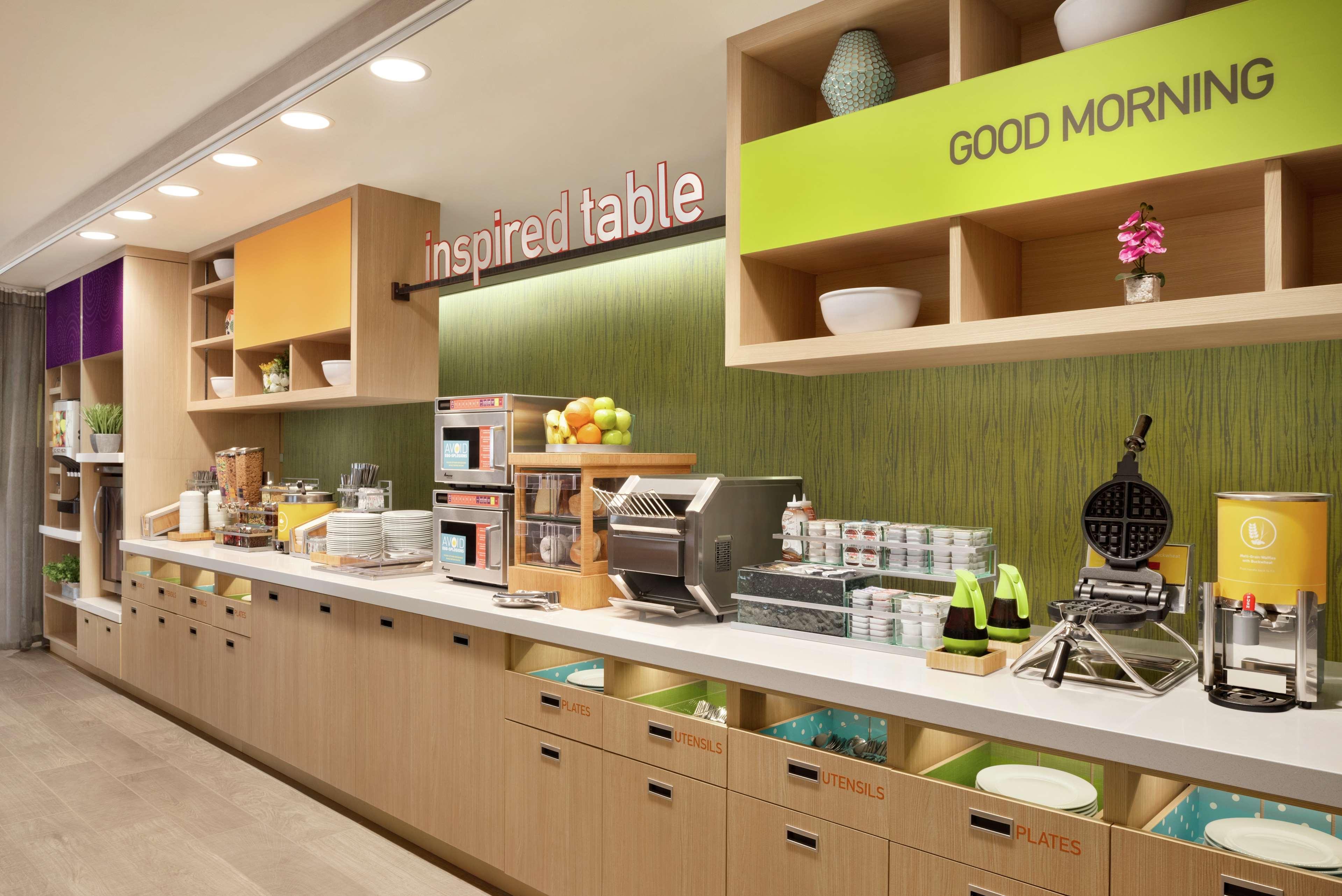 Restaurant Home2 Suites by Hilton Bismarck