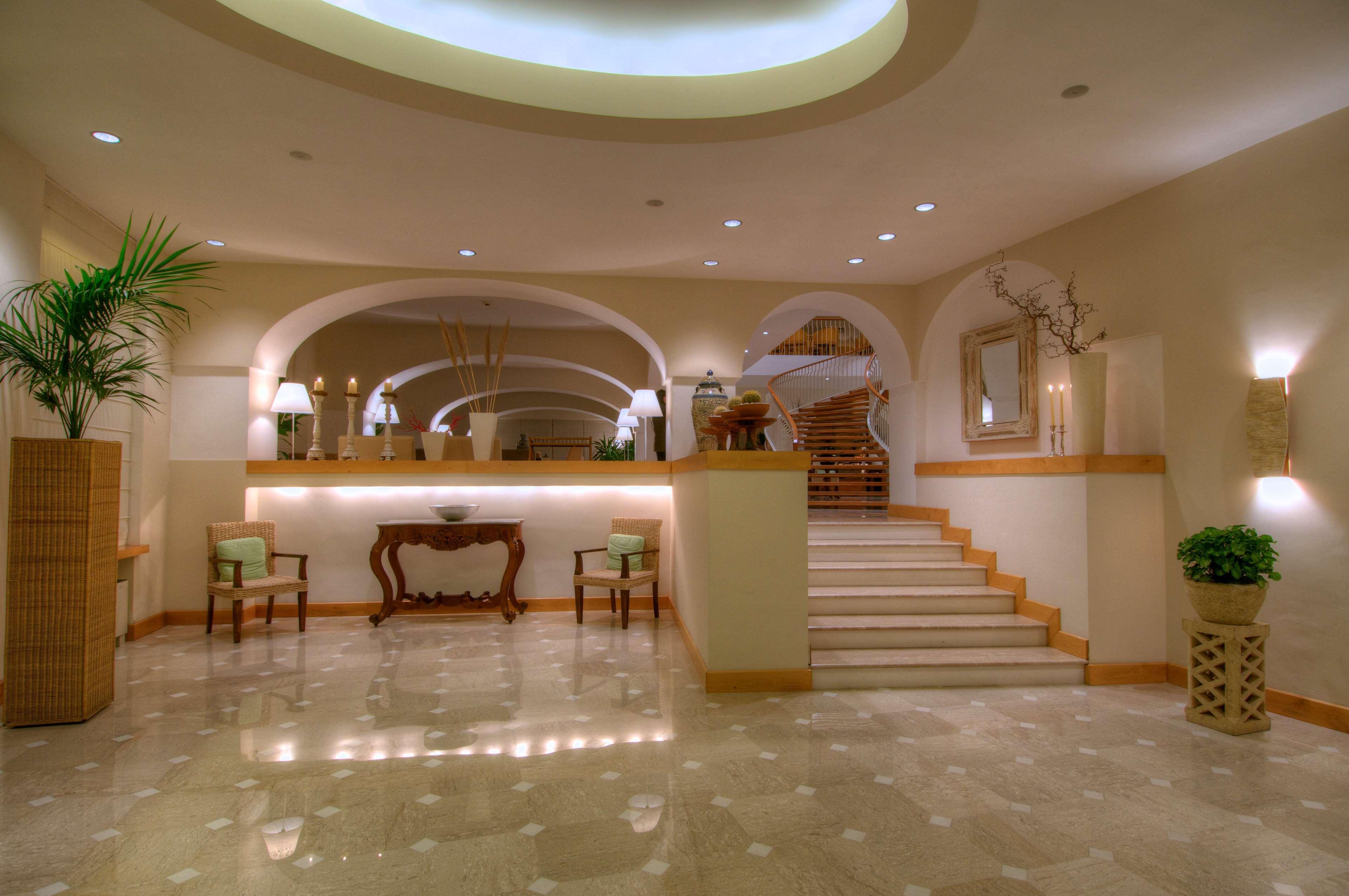 Vista Lobby Grand Hotel Aminta