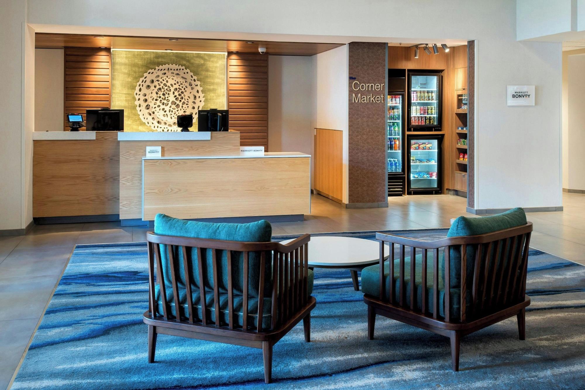 Vista Lobby Fairfield Inn & Suites by Marriott Rome