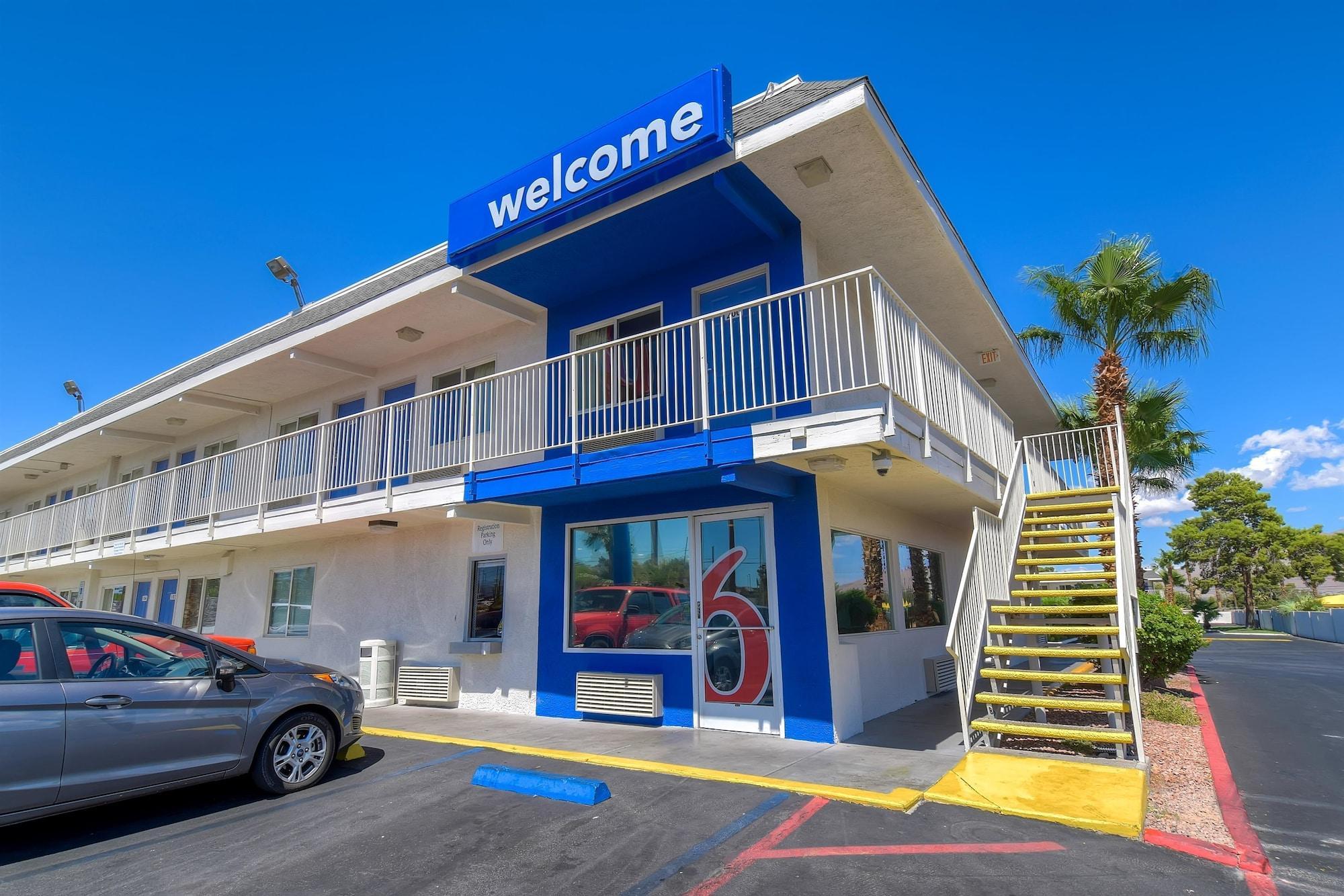 Vista Exterior Motel 6 Las Vegas, NV - Boulder Highway
