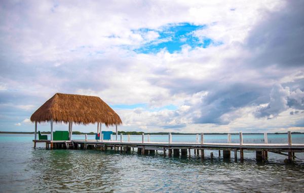 Royal Palm Bacalar CabaÃ±as & Lagoon Club - Hoteles cerca de La Laguna de Bacalar