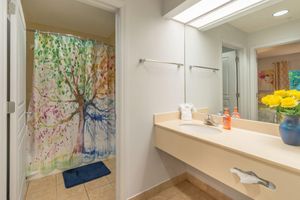 Alojamiento - Charming Newly Renovated Unit 1 Mile to Disney and Great Shopping