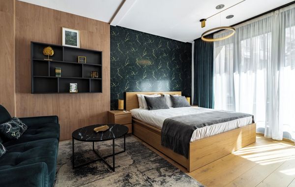 Emerald Downtown Suites
