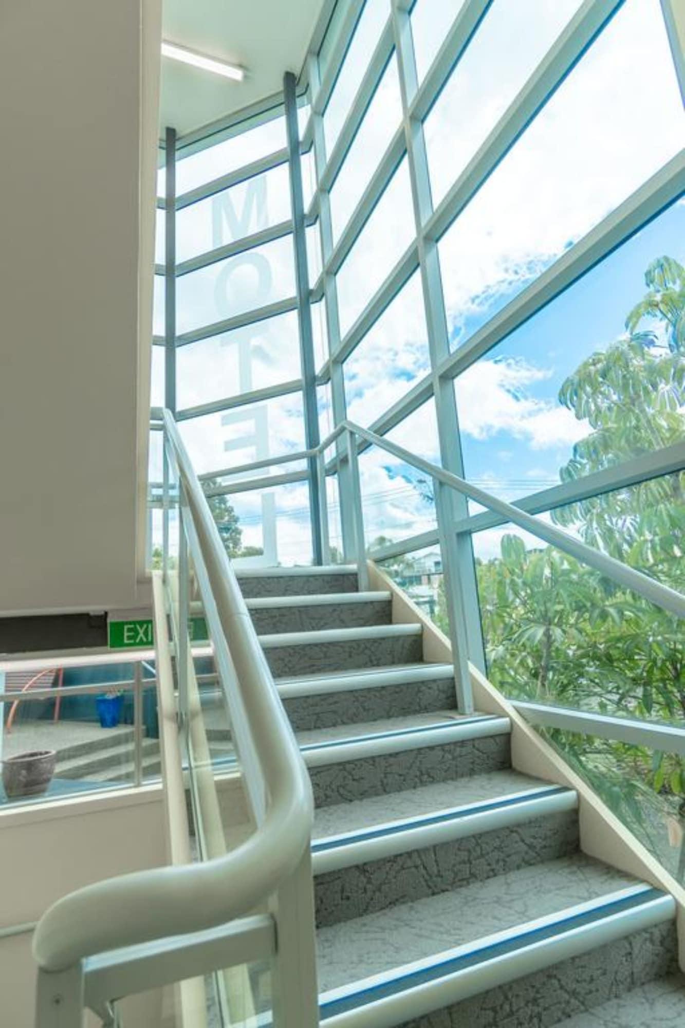 Varios Aristotles North Shore