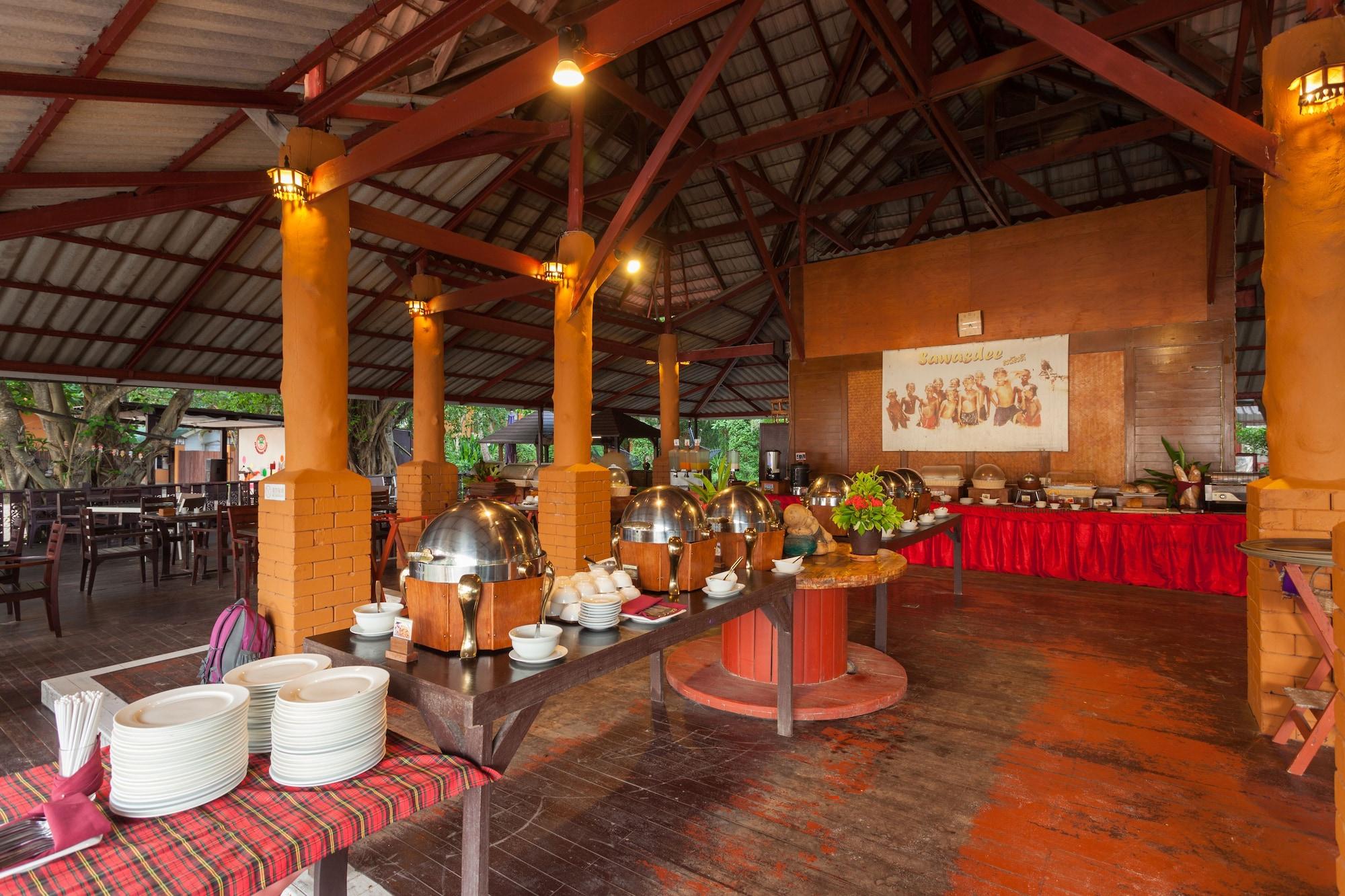 Restaurant P. P. Erawan Palms Resort