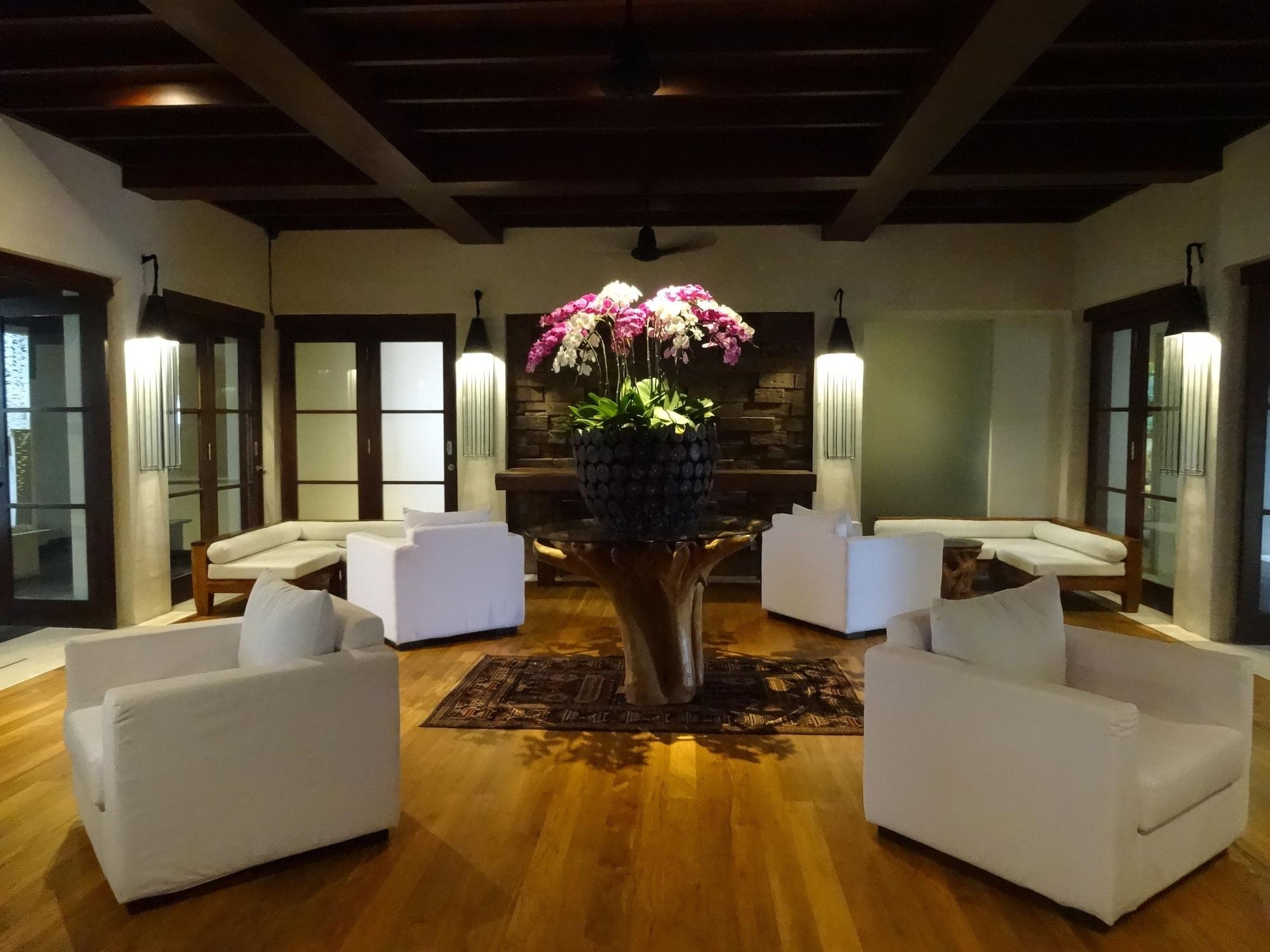 Vista Lobby Ubud Village Hotel