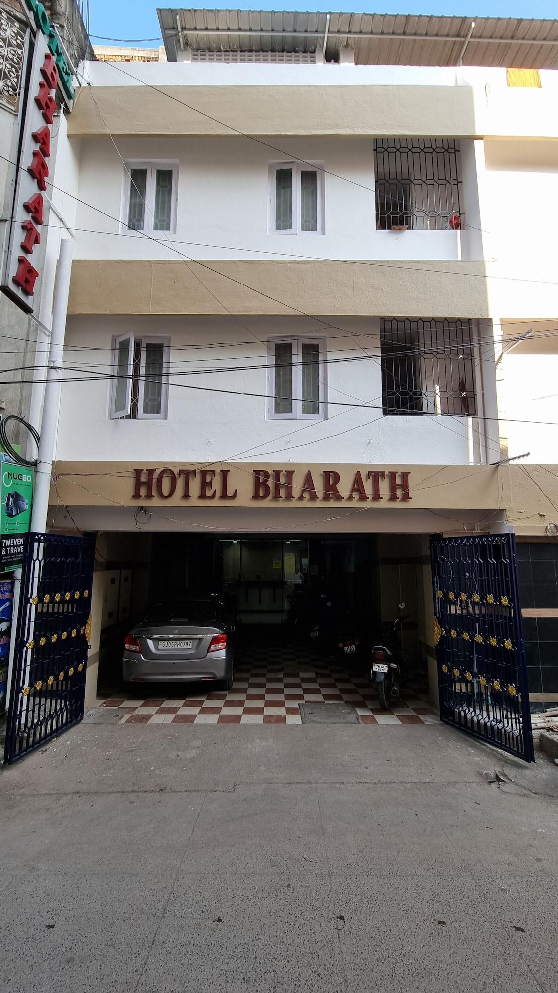 Vista Exterior Hotel Bharath