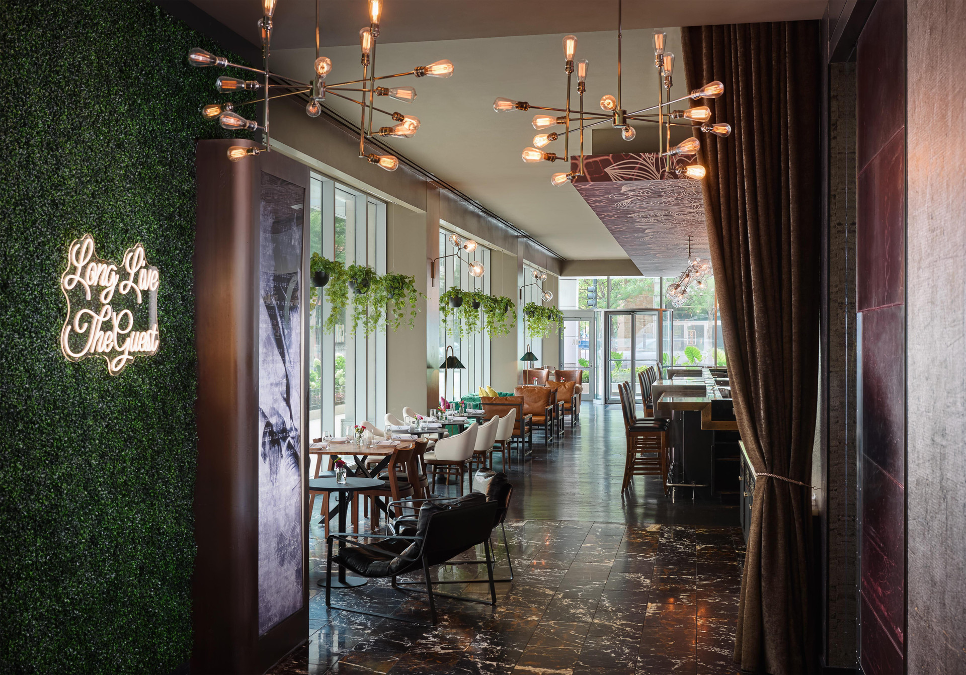 Restaurant The Royal Sonesta Chicago River North