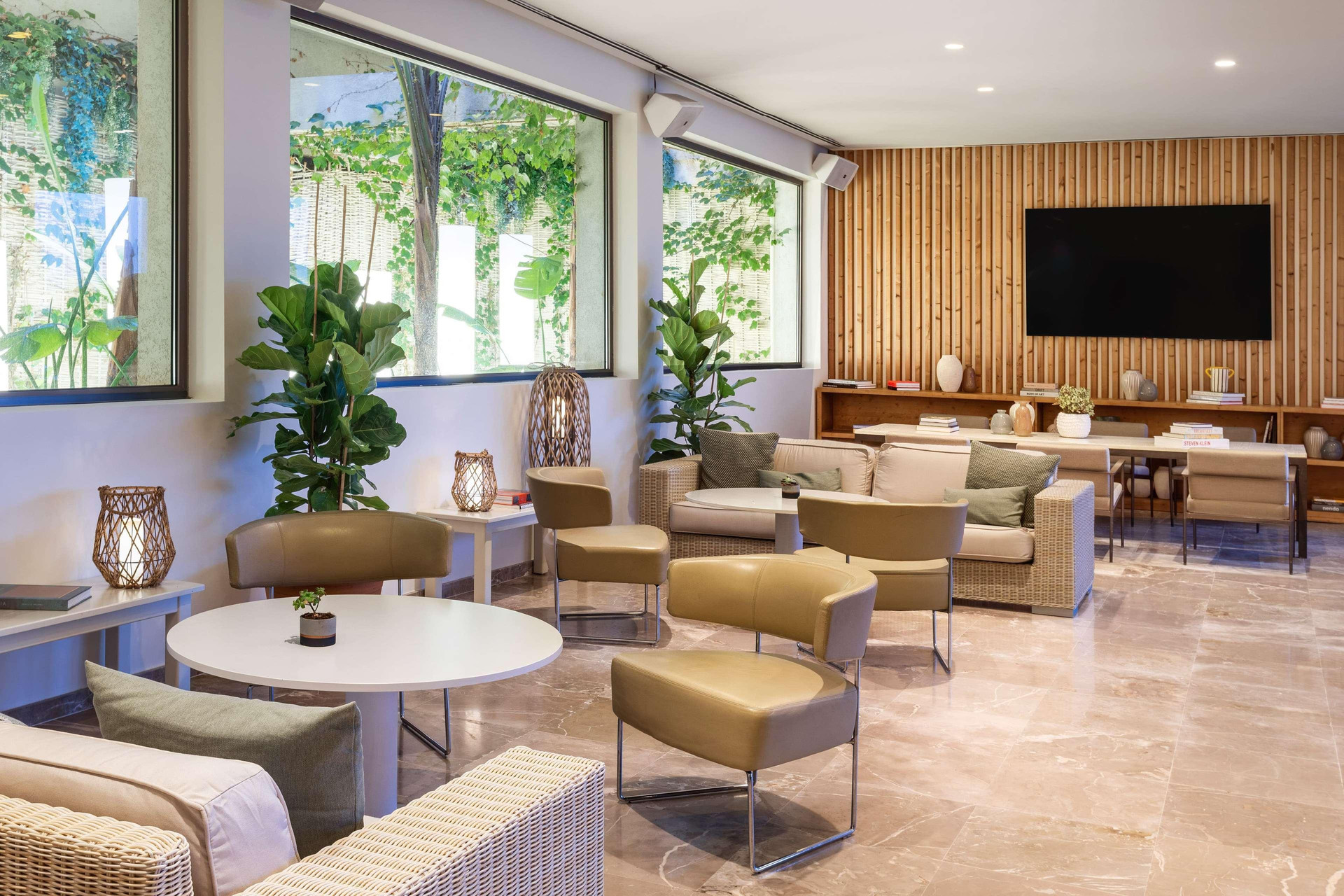 Vista Exterior Melia South Beach