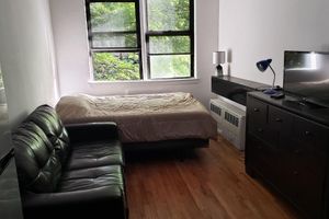Alquiler Vacacional - Sunny Chelsea studio by the Hudson Yards, the High Line, the A,C,E,1 & 7 subways