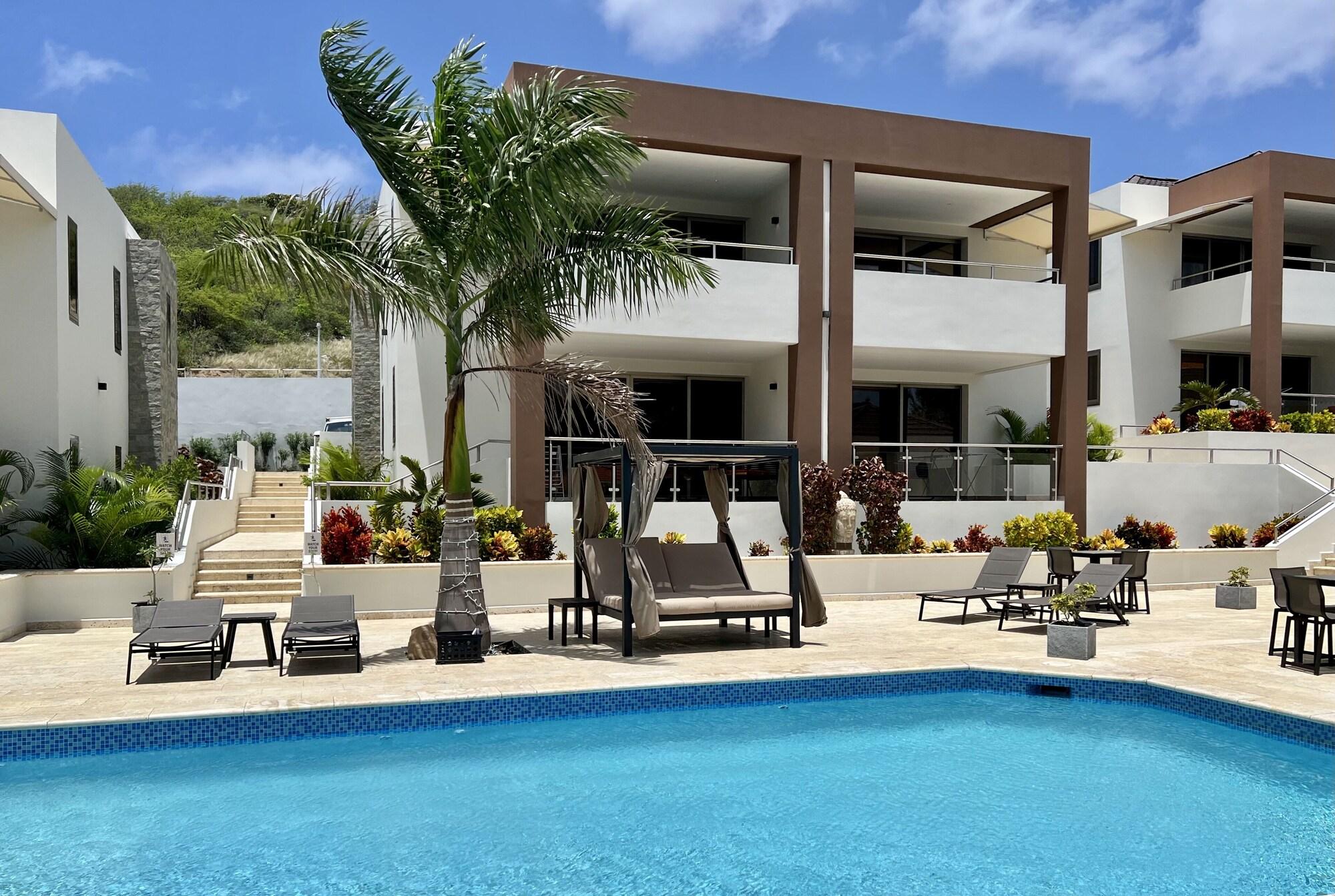 Vista Exterior Xanadu Apartments at Blue Bay Golf & Beach Resort