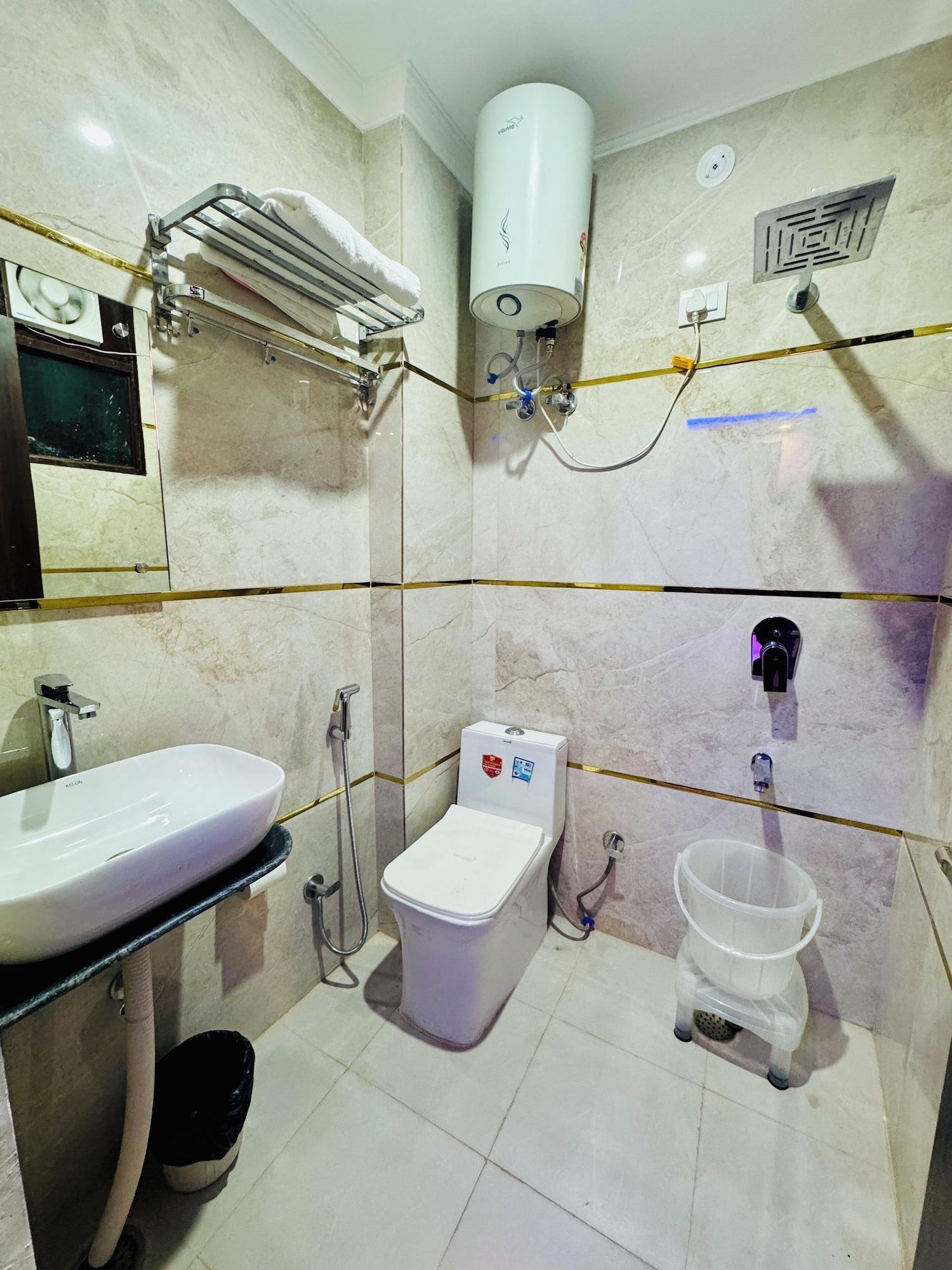 Comodidades do quarto The Classic Crowne at Delhi Airport