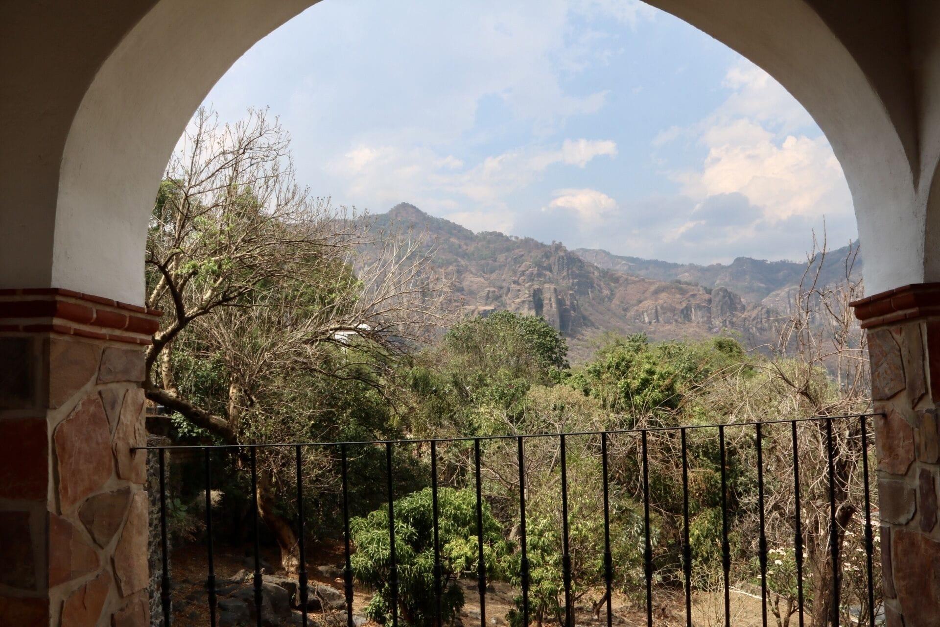 Vista Exterior Palacio Del Cobre