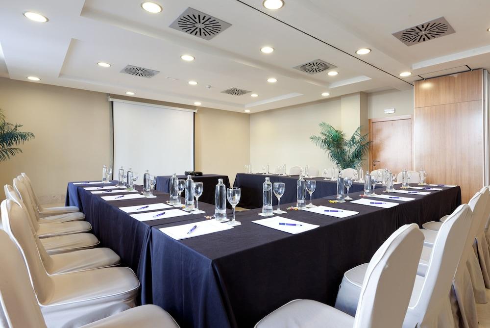 Hotel AVANT TORREJON