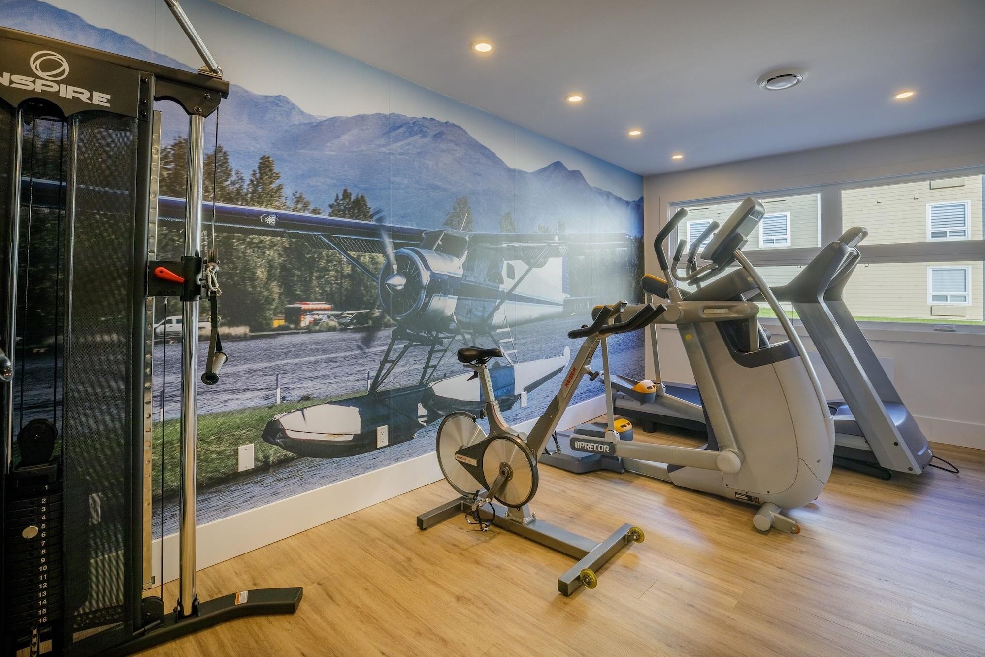 Gimnasio Clarion Pointe Quebec Airport