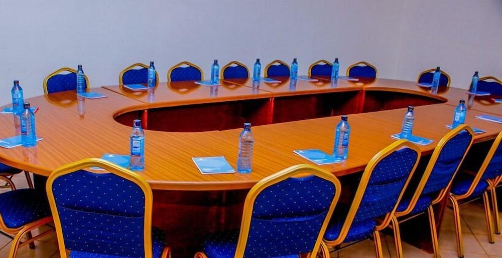 Sala de Reuniones Pearldew Hotel