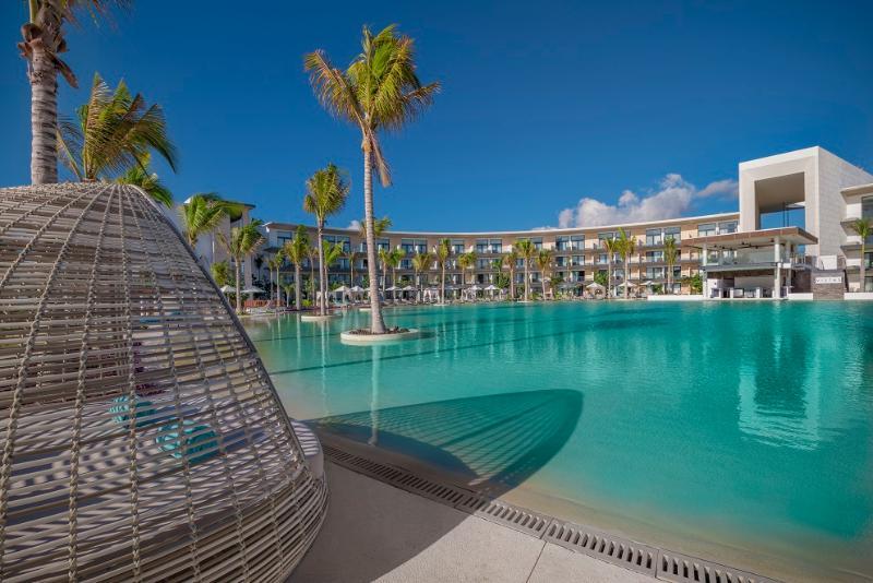 Vista Piscina Haven Riviera Cancun Resort & Spa