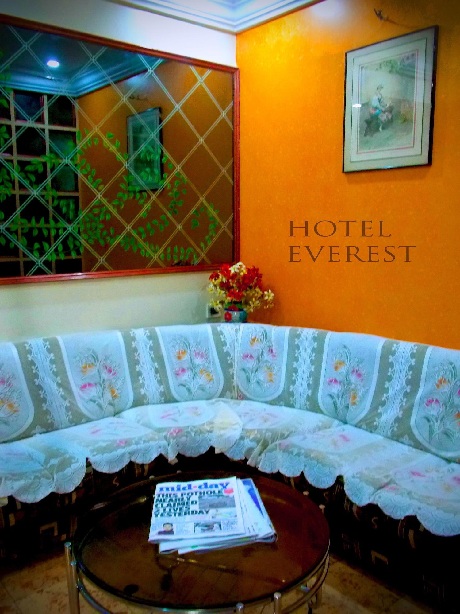 Vista Lobby Hotel Everest
