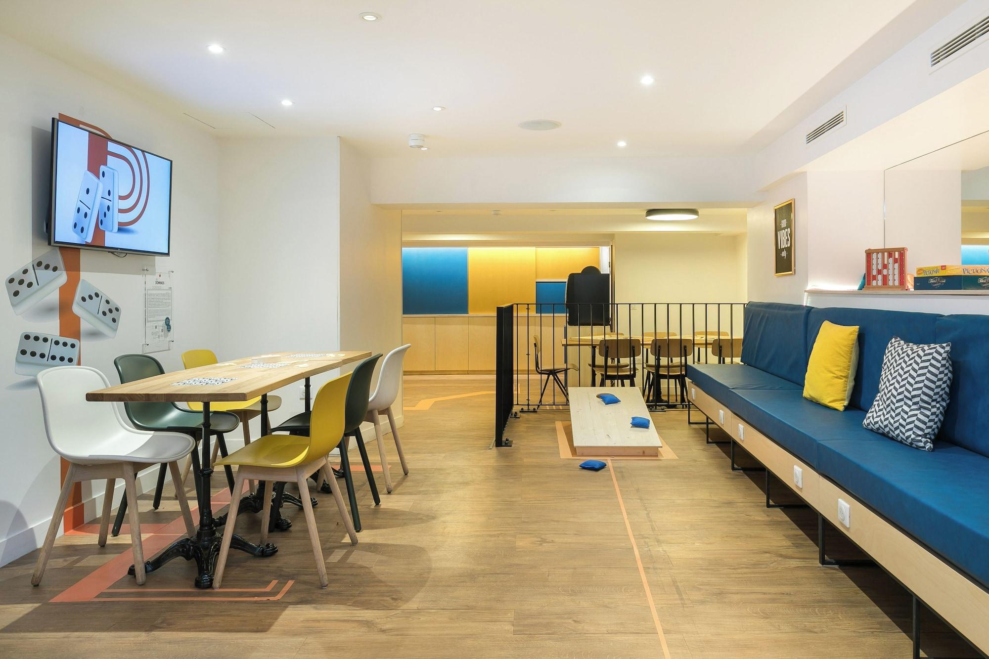 Instalaciones Recreativas The Playce Hotel & Bar by Happyculture