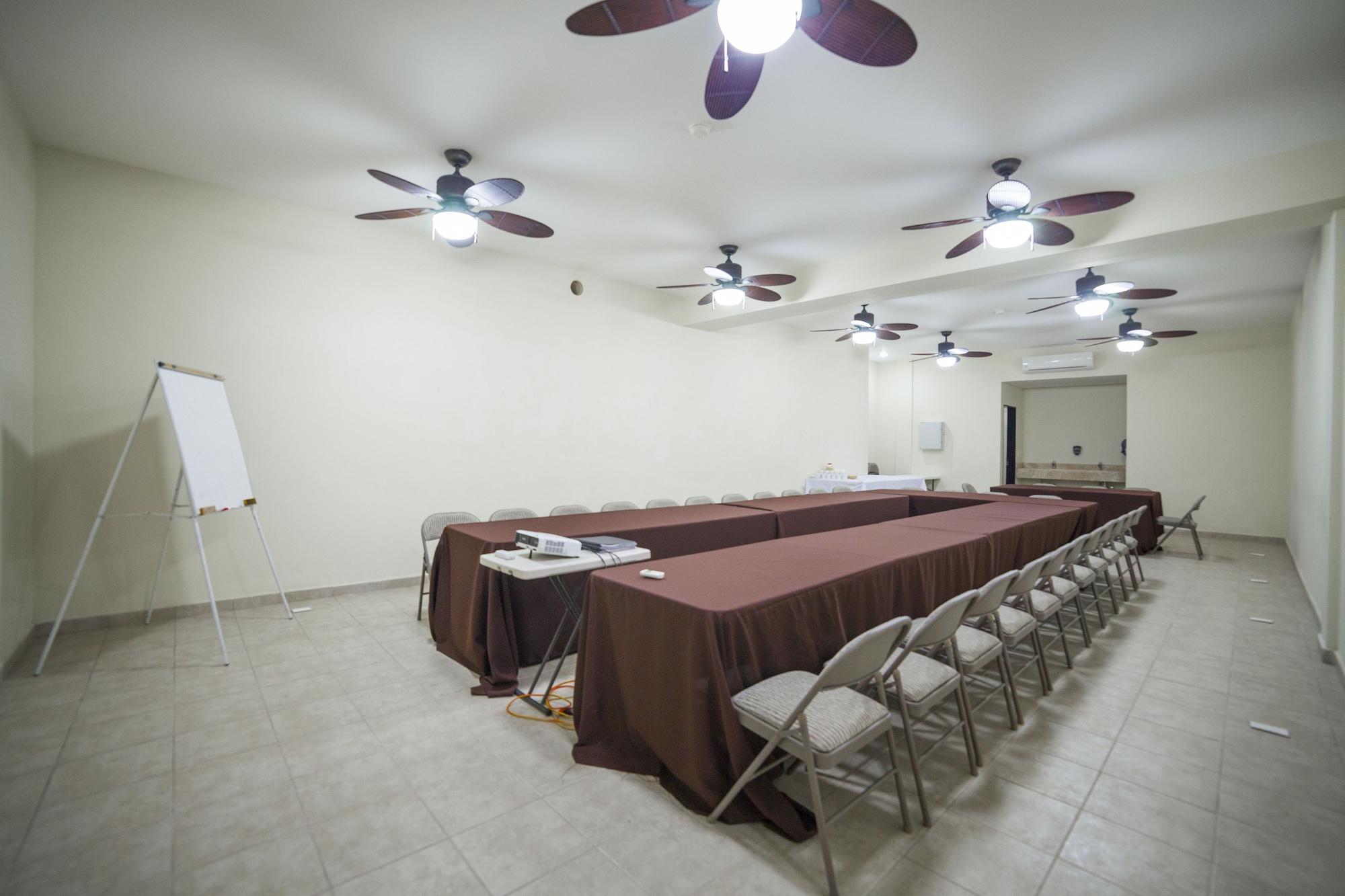 Sala de Reuniones Hotel Angelo's