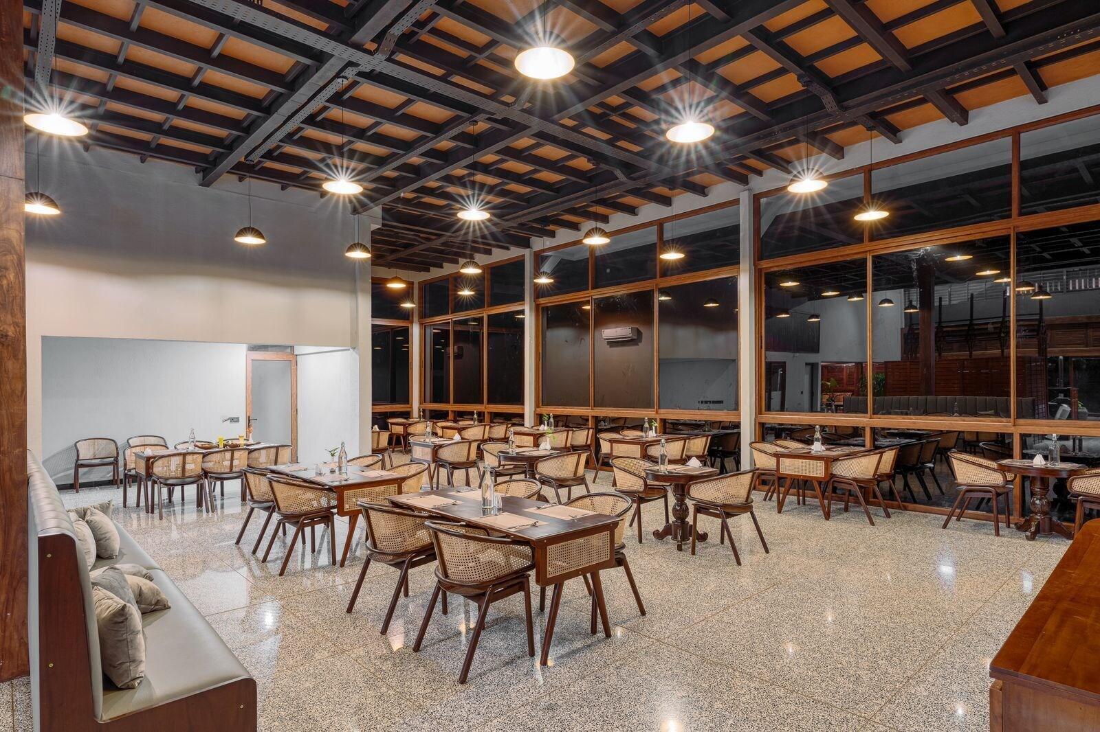 Restaurant Kings Flora Luxury Organic FarmResort