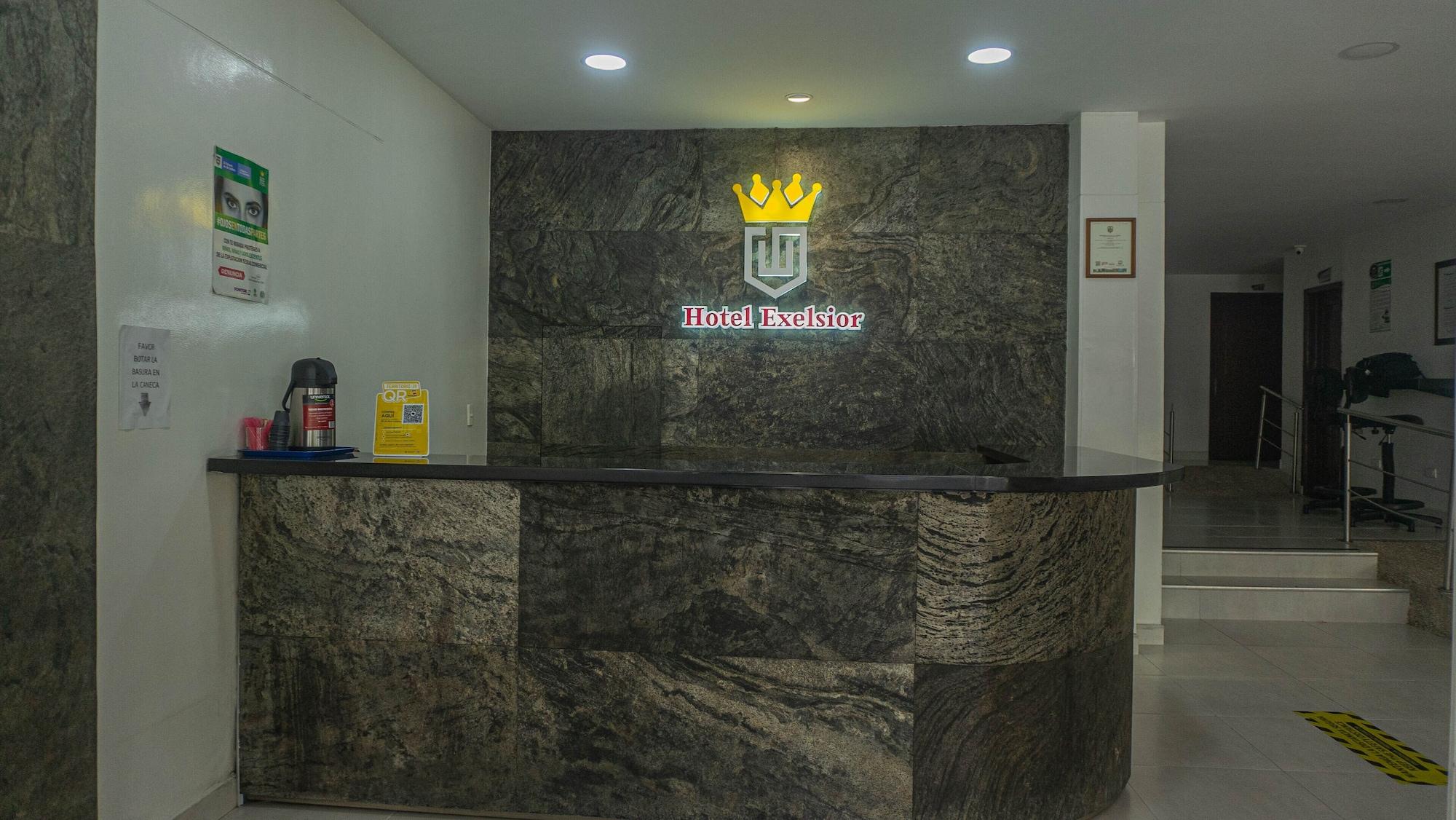 Vista Lobby Hotel Exelsior