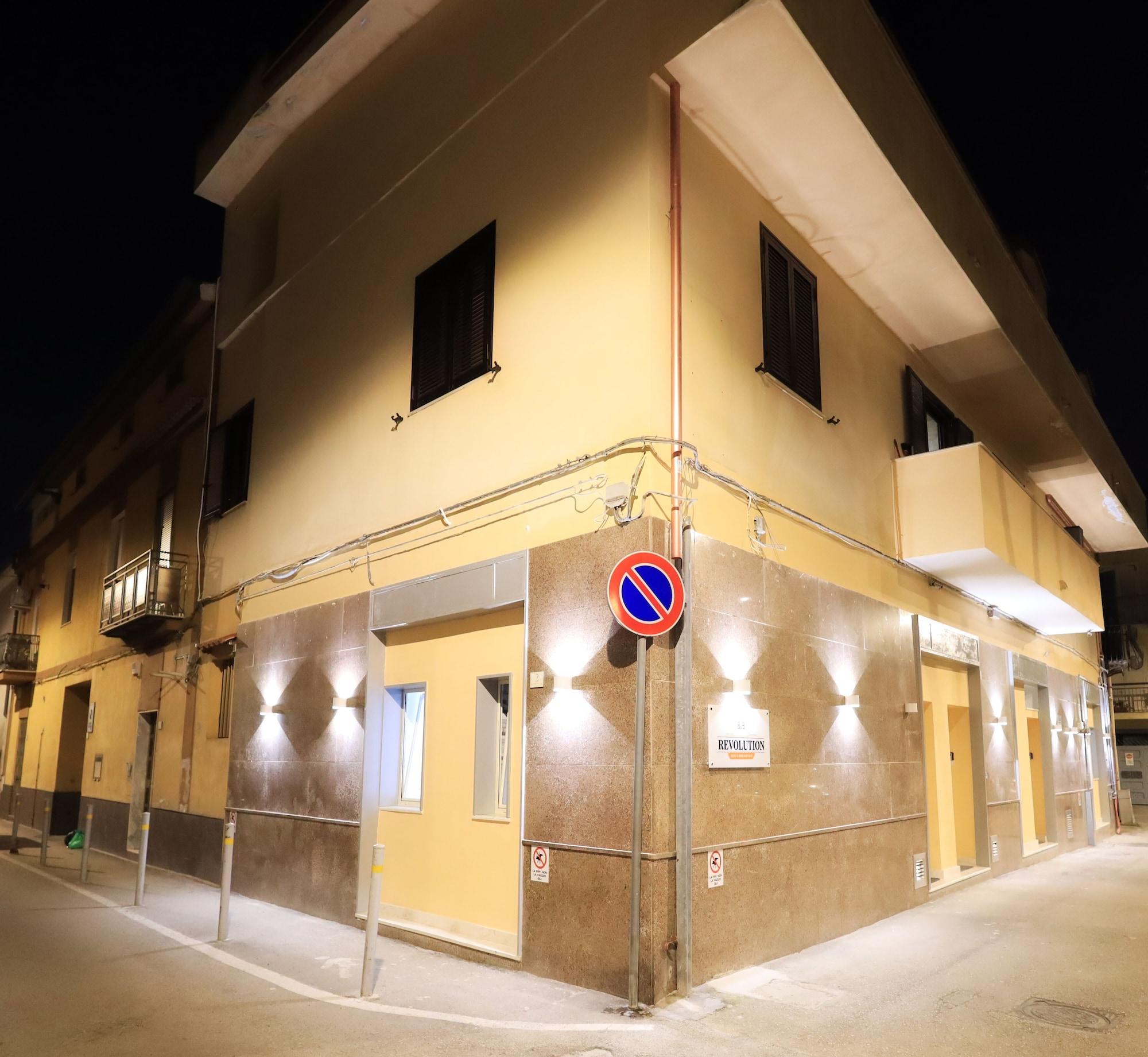 Varios B&B REVOLUTION BED & BREAKFAST