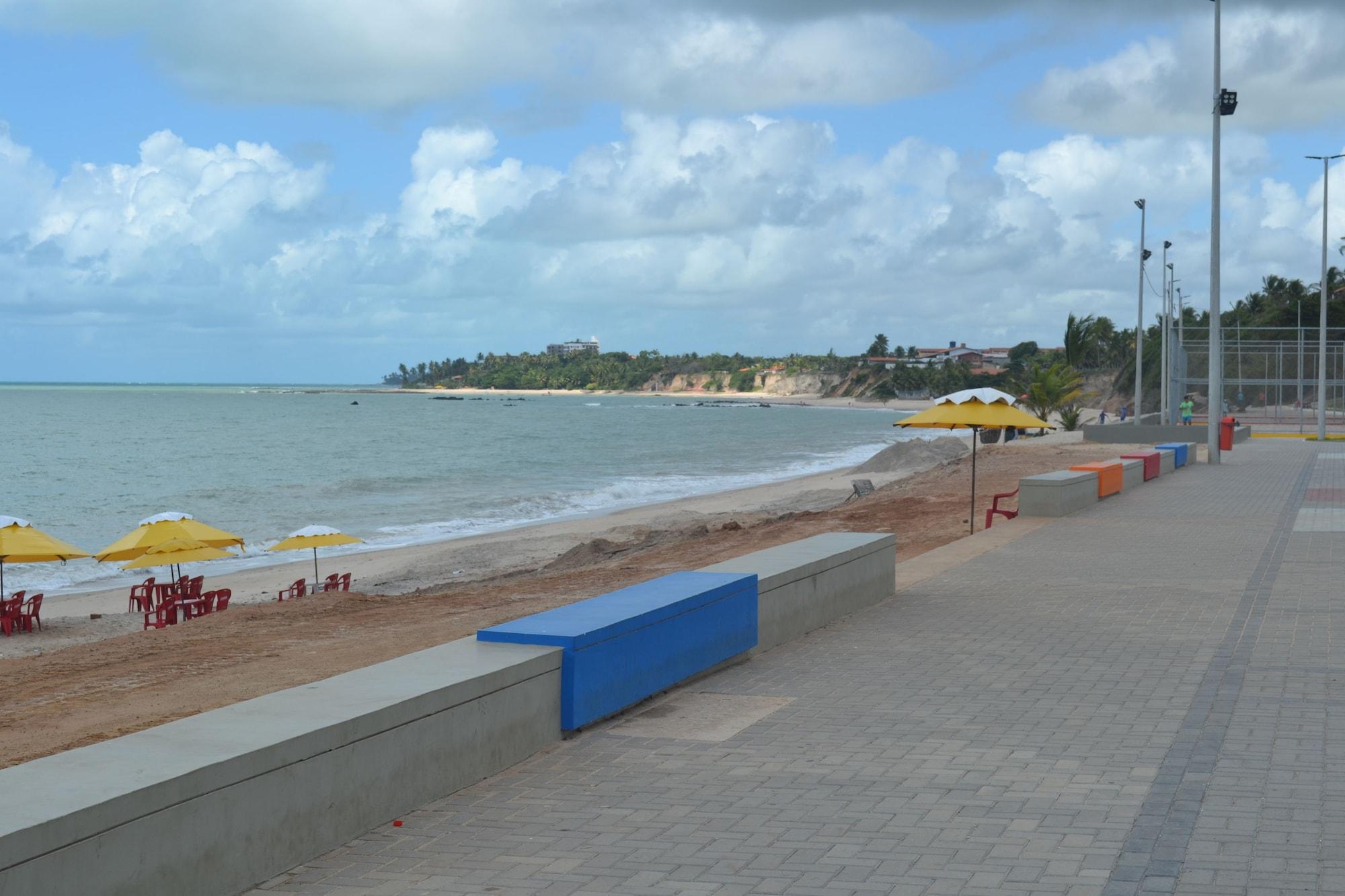 Playa Jacuma's Lodge Hotel