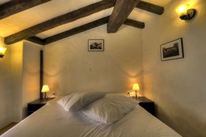 Alquiler Vacacional - Traditional Stone House 3