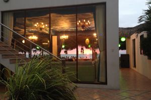 Alojamiento - Dharma Beach Hotel