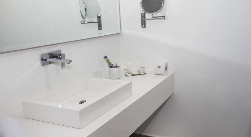 Baño Hotel Malibu