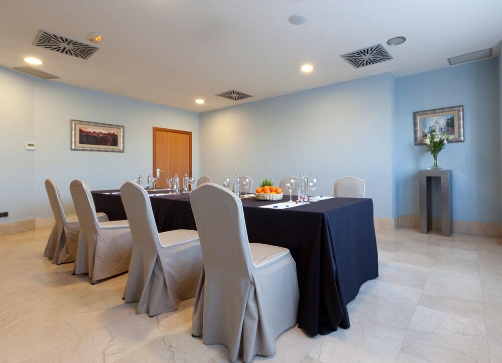 Hotel AVANT TORREJON