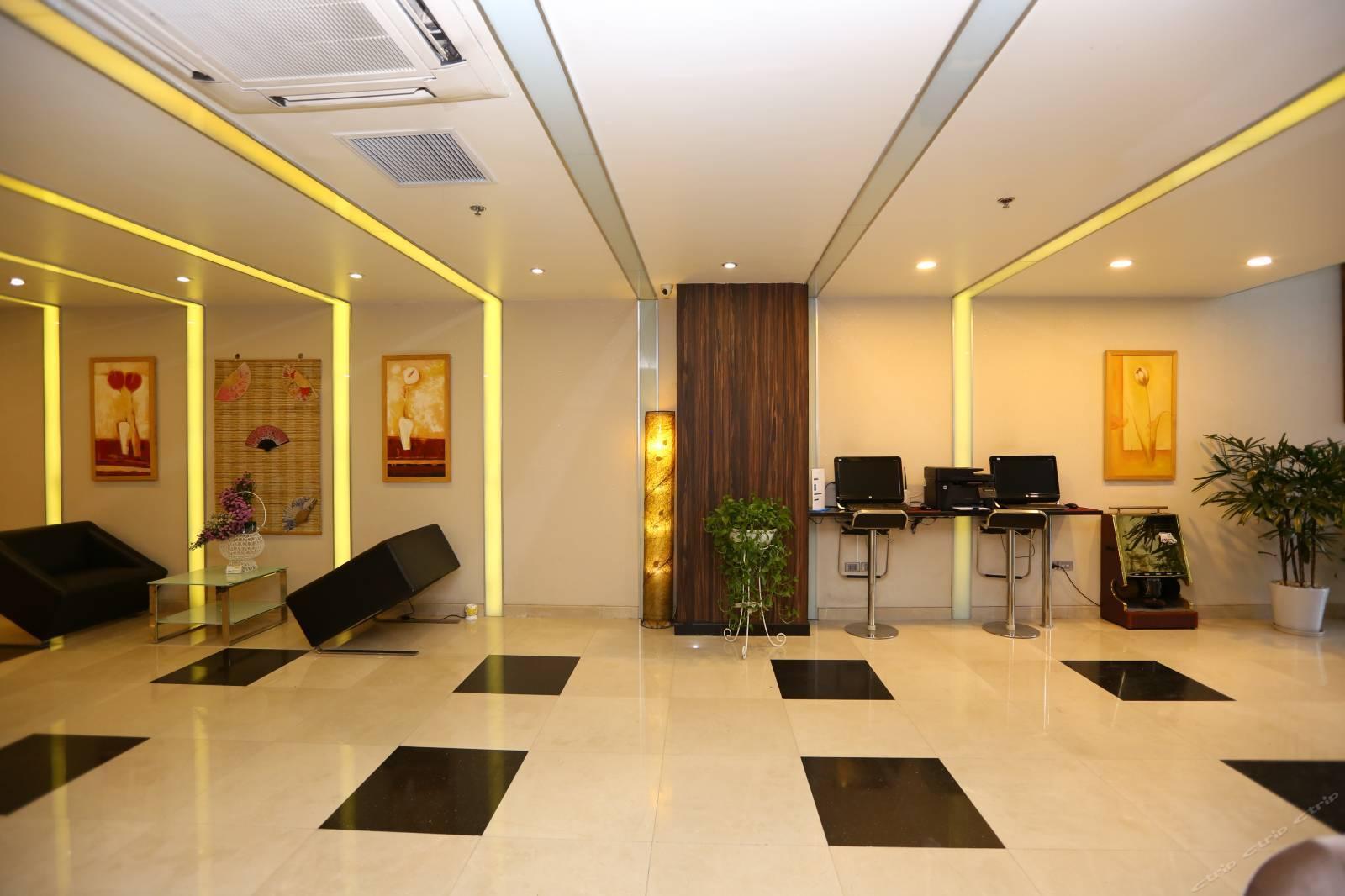 Vista Lobby Parkside Sunline Hotel
