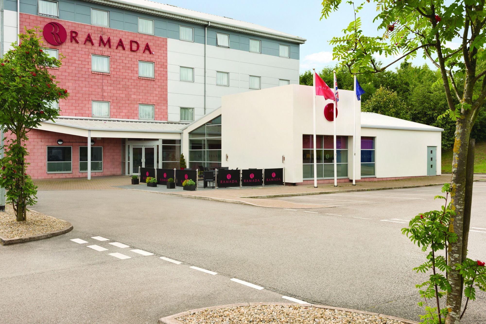 Vista Exterior Ramada by Wyndham Wakefield