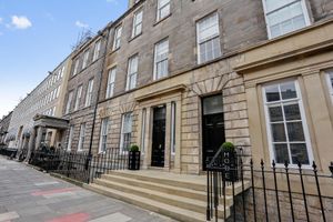 Paquete - Heeton Concept Aparthotel Edinburgh Queen Street