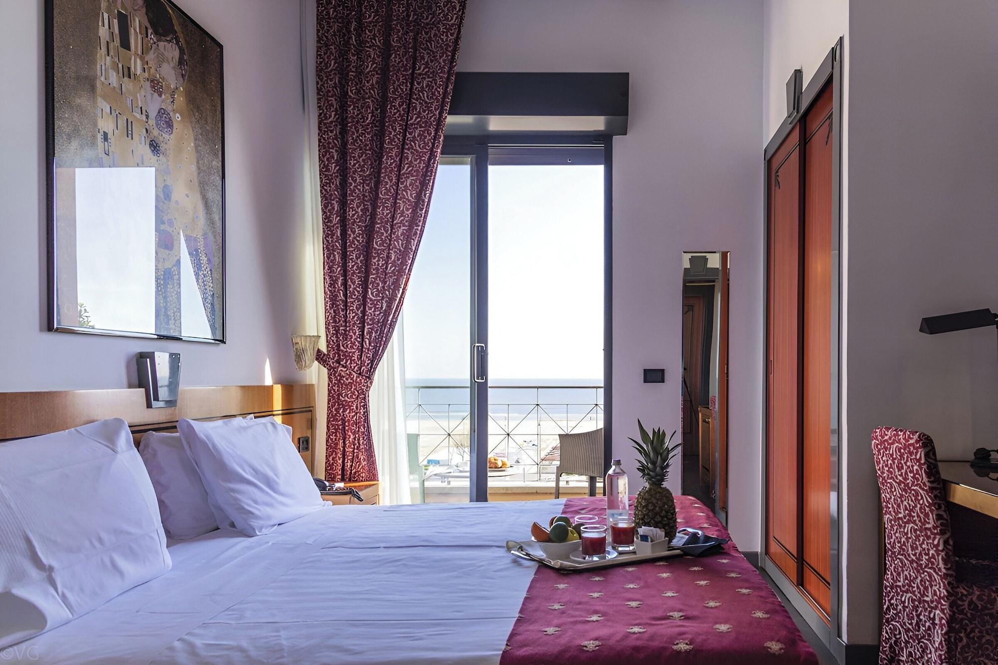 Varios Hotel Nettunia