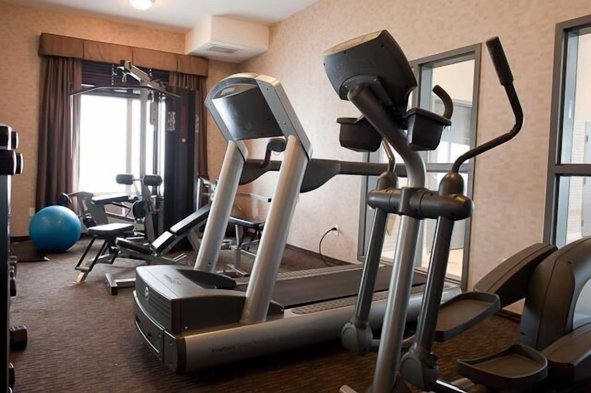 Gimnasio Paradise Inn & Suites Valleyview